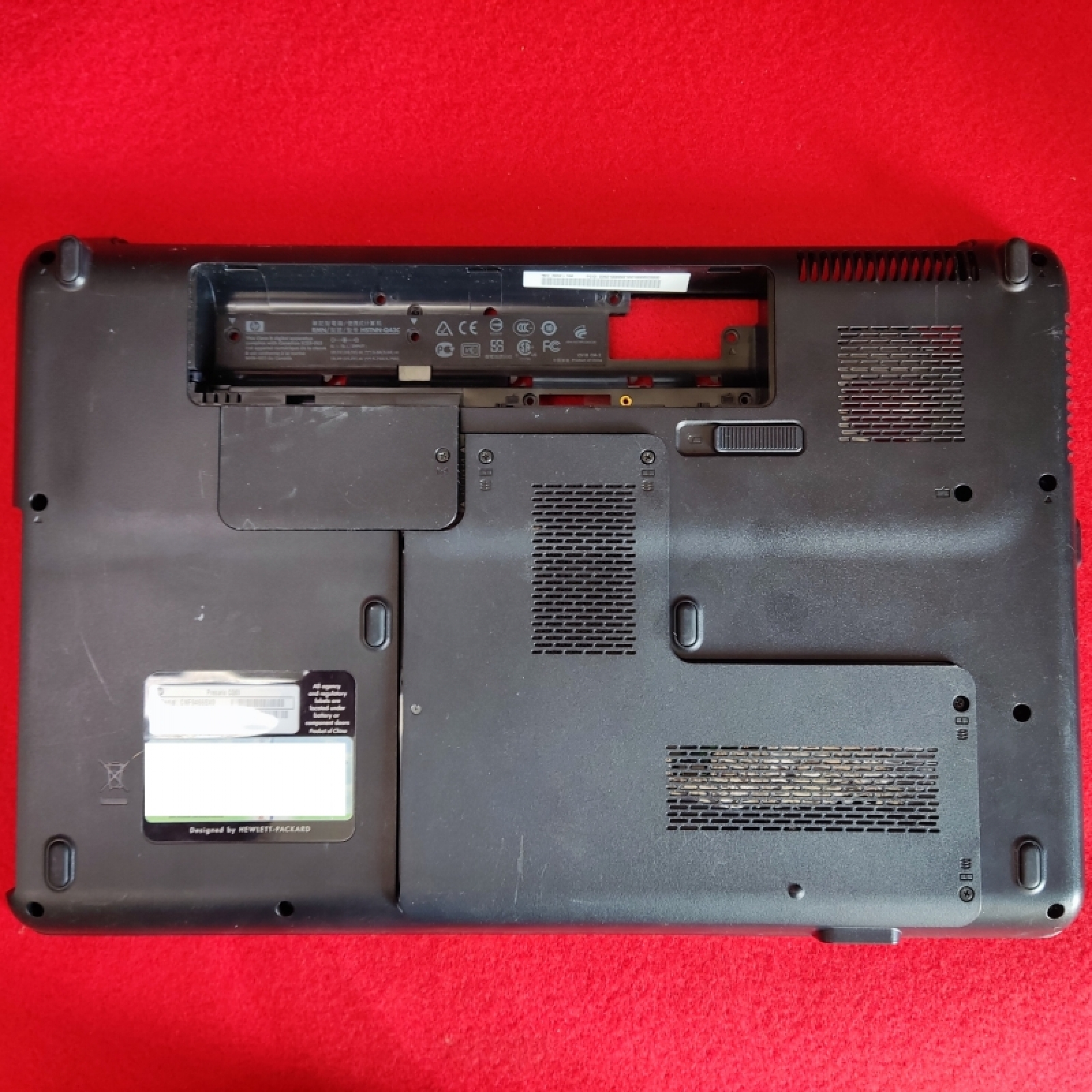 5 -  Scocche Complete Hp Compaq CQ61 con Touch Pad